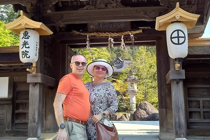 Mt. Koya Sacred Sites Half-Day Tour with Licensed Guide