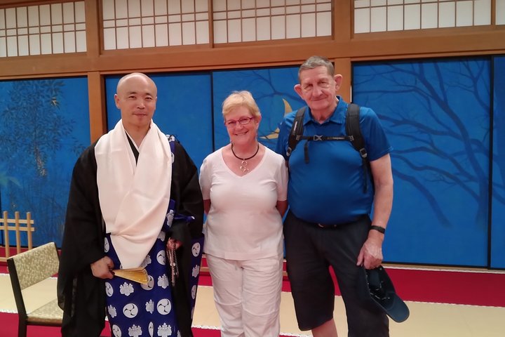 Mt. Koya Sacred Sites Half-Day Tour with Licensed Guide
