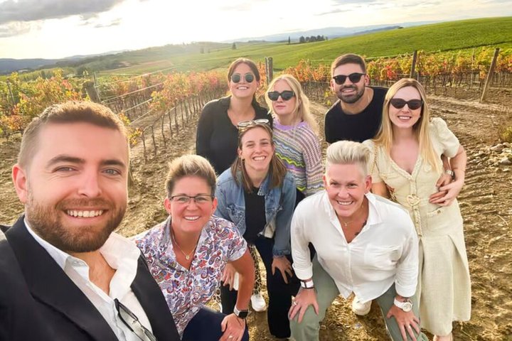 Hidden Castles & Chianti Wine Experience– Small Group