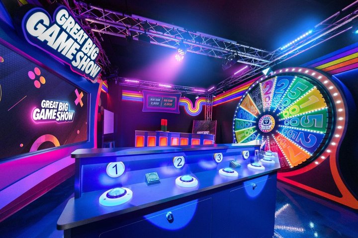 Great Big Game Show Minneapolis Immersive Set at Mall of America