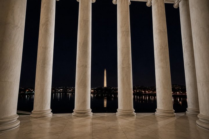 Washington, DC: Sunset & After-Dark Monuments Tour by E-Cart