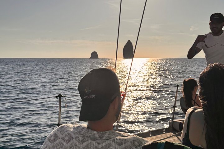 Vela and Wine Experience a Vulcano Aeolian Islands