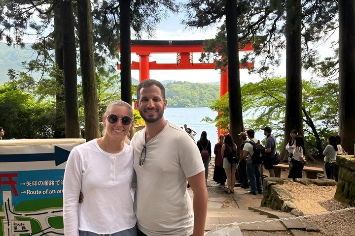 Hakone in 1 Day by Private Car with Licensed Guide