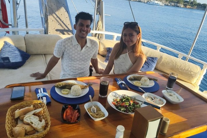 Private Sunset Boat Tour in Bodrum With Dinner