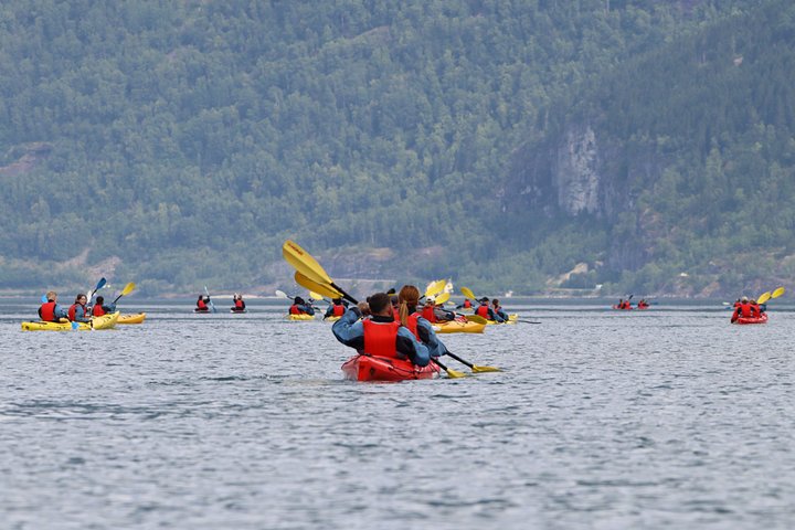 Olden: Easy Kayaking for Beginners on the Fjord
