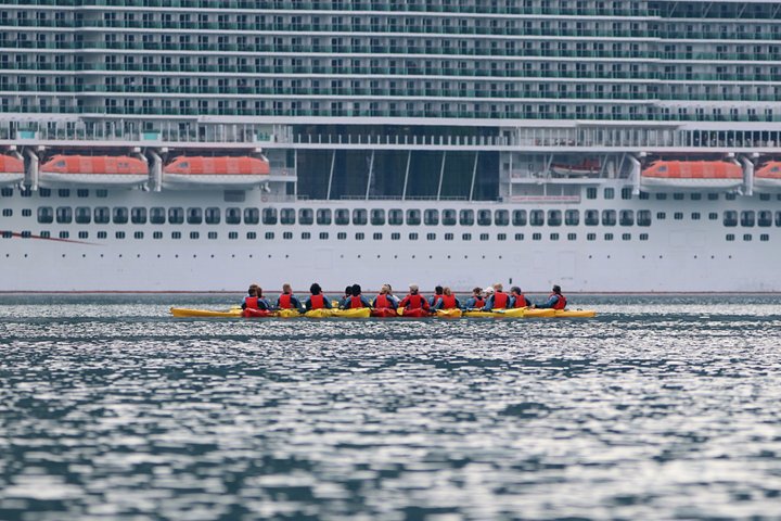 Olden: Easy Kayaking for Beginners on the Fjord