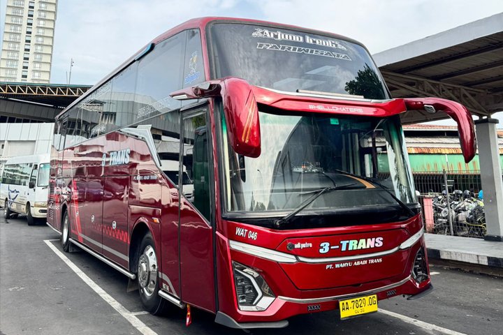 Batam Private Car and Bus Charter Package