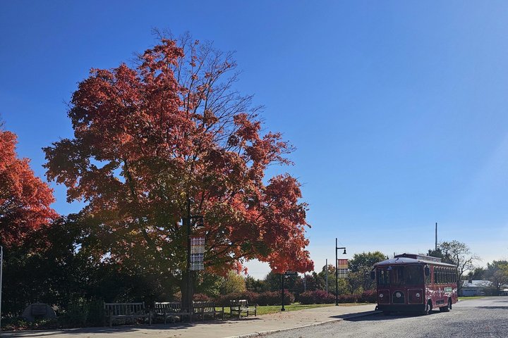 Shared Foliage Trolley Tour