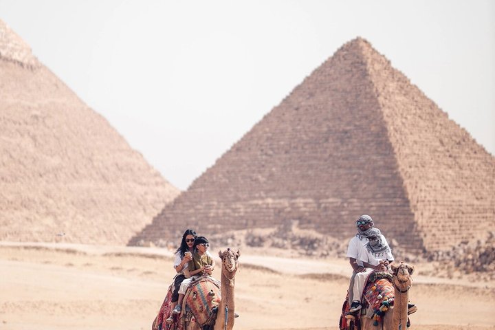 Private Giza Pyramids & Great Sphinx Half-Day Tour