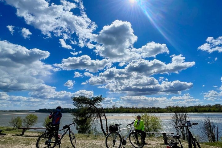 Toruń Beyond the Old Town – Electric Bike Adventure