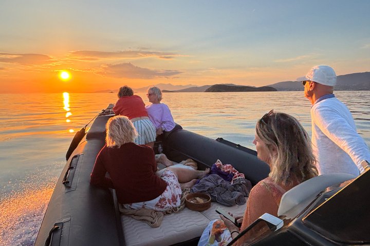 Andros: 4-Hour Cruise to Secluded Beaches (Food & Drinks Incl.)