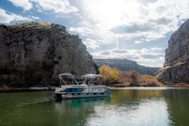 Scenic Boat Tour to Pillar Falls in Twin Falls, Idaho