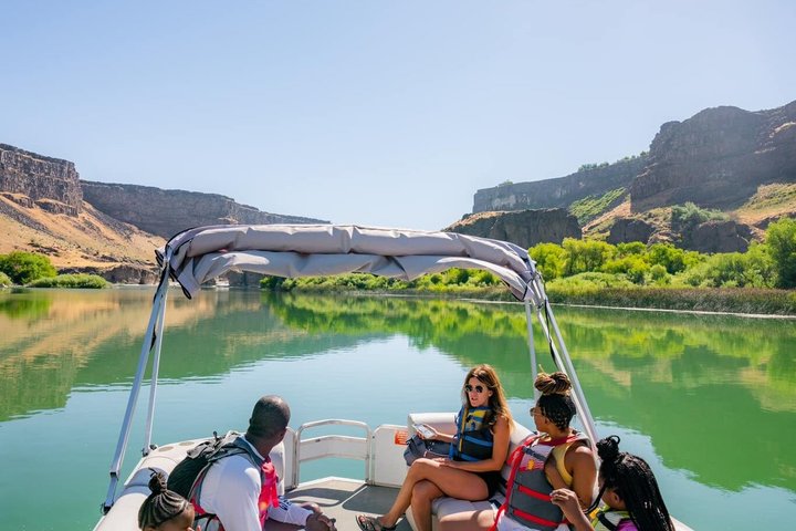 Scenic Boat Tour to Pillar Falls in Twin Falls, Idaho