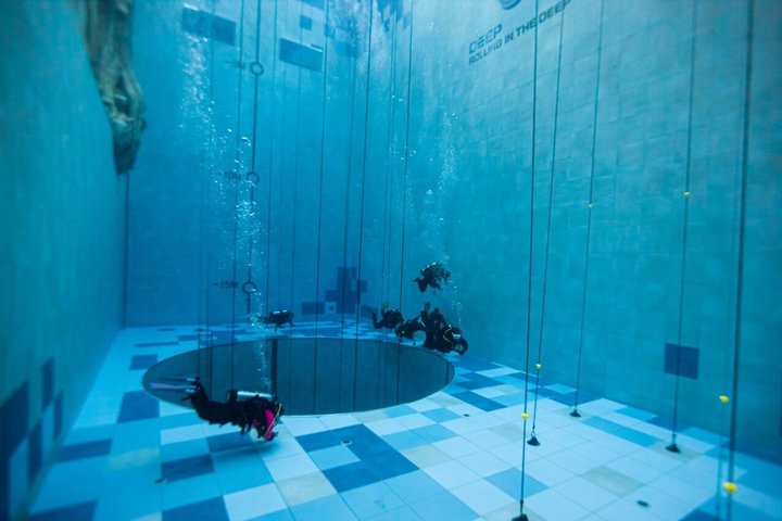 Scuba Diving Experience at Asia's Deepest Indoor Pool near Seoul