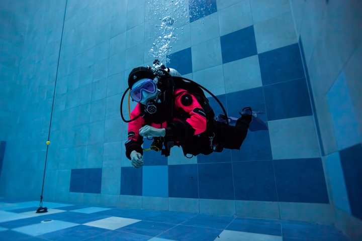 Scuba Diving Experience at Asia's Deepest Indoor Pool near Seoul