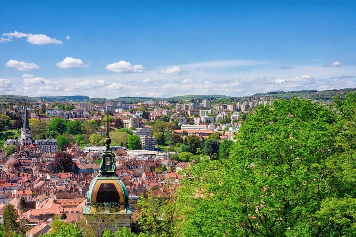 Hello Besançon: Private 2-Hour Intro City Walk with Local Guide
