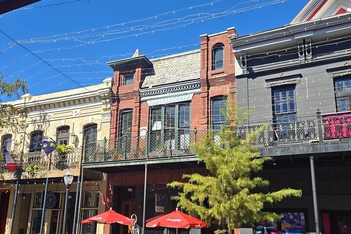 Private Adventures Tour in Downtown Mobile