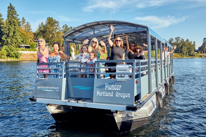 Scenic 2-Hour River Cruise to the Willamette Falls!