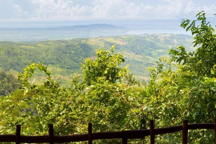 Northern Malawi Wildlife and Lake Safari 7 Days Adventure Tour