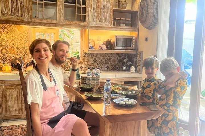 Yogyakarta Cooking Class and Market Tour