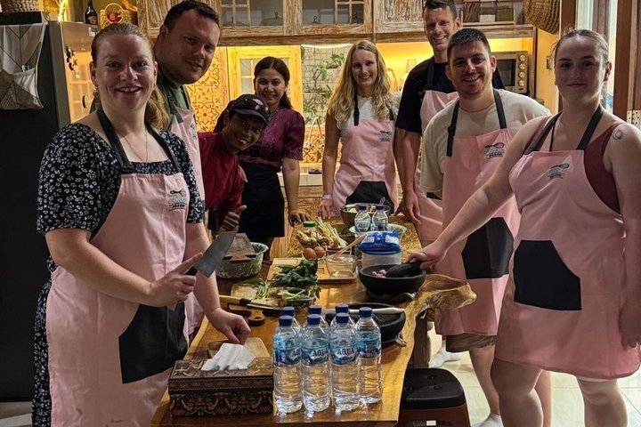 Yogyakarta Cooking Class and Market Tour
