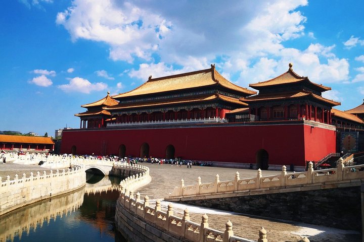 All-inclusive Day Tours: Tiananmen Sq, Forbidden City, Great Wall