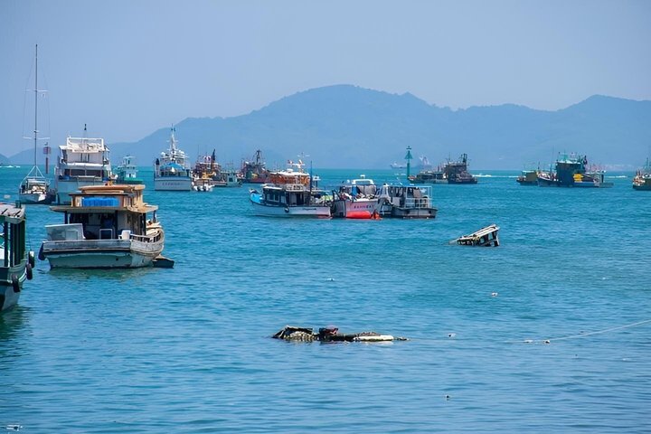 Kota Kinabalu 3 Hour Coastal Fishing and Island Tour