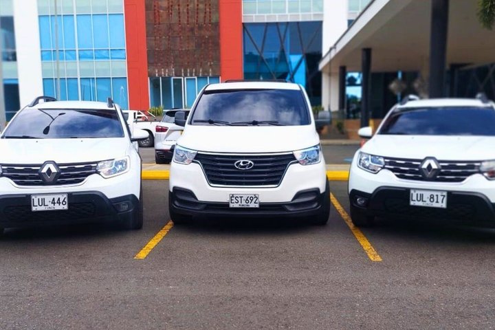 Private Transfer Armenia or Pereira Airport to Salento