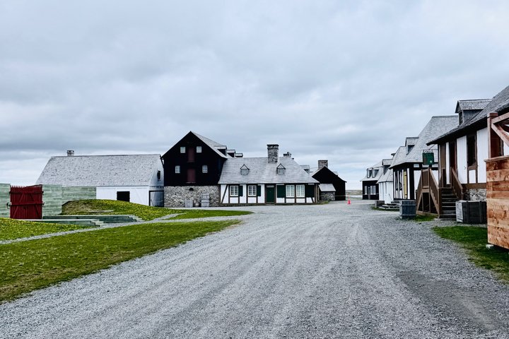 Fortress of Louisbourg Historic Tour: Cruise-Passenger Friendly