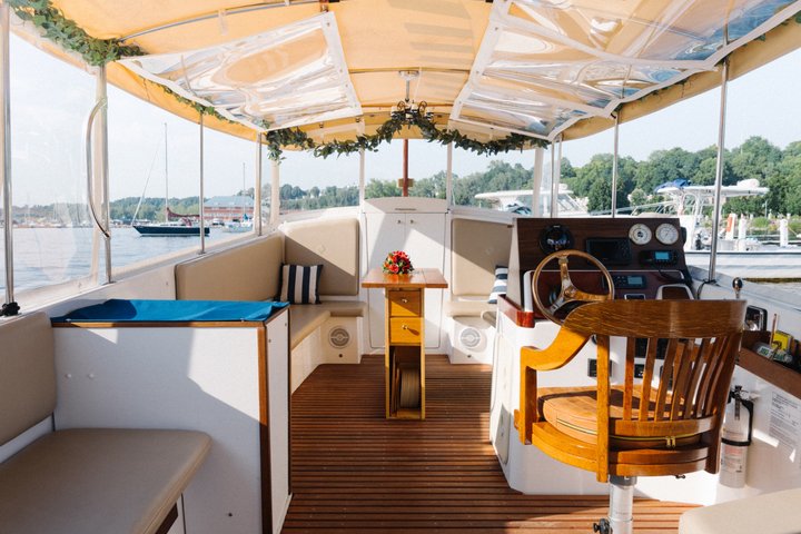 Public Daytime Picnic Boat Cruise
