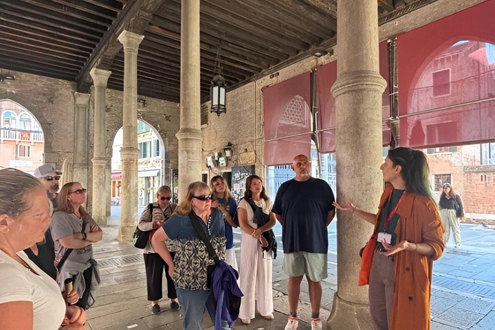 Eat Like a Local: Venice 3-Hour Small-Group Food Tasting Tour