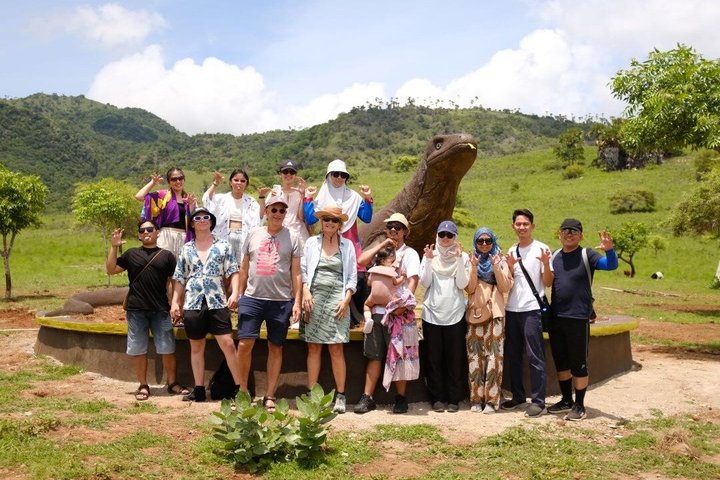 Explore Komodo Open Trip 2 Days 1 Night