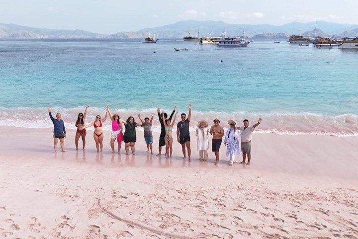 Explore Komodo Open Trip 2 Days 1 Night