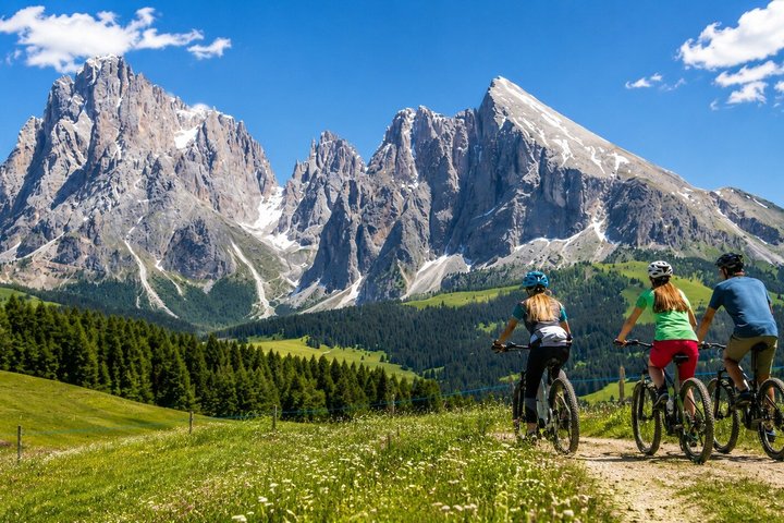 Alpe di Siusi eBike tour to the Seiser Alm mountain hut
