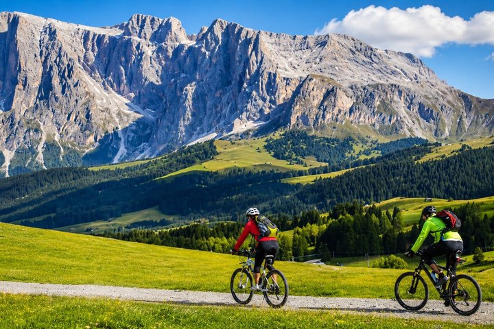 Alpe di Siusi eBike tour to the Seiser Alm mountain hut