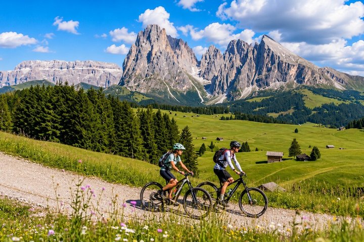 Alpe di Siusi eBike tour to the Seiser Alm mountain hut