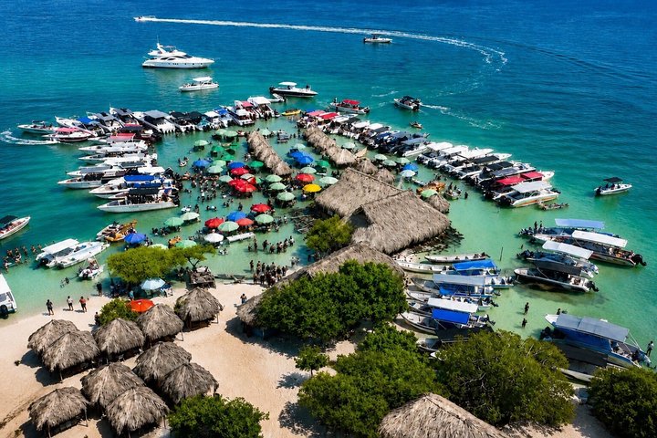 Cartagena Urban Party Boat to Cholón: 5 Stops with Lunch & Drinks
