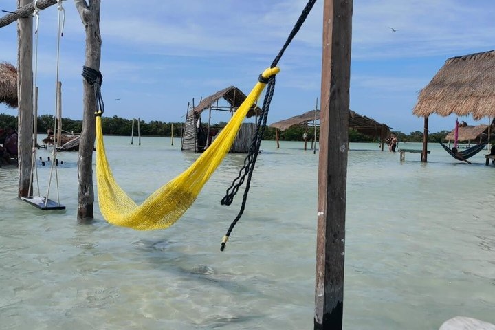Progreso Beach and Isla Columpios Tour