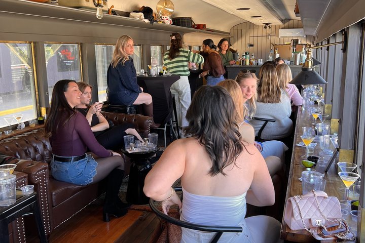 Cocktails and Conversations: Chattanooga Cocktail Making Class