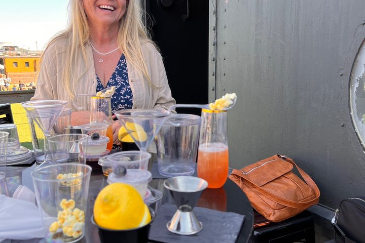 Cocktails and Conversations: Chattanooga Cocktail Making Class