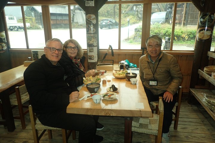Sho Time Gokayama Private Car Custom Tour