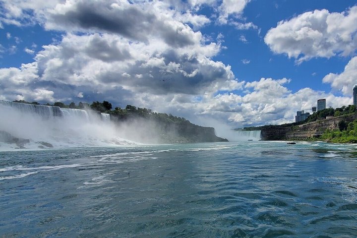 Niagara Falls Day Tour from Toronto