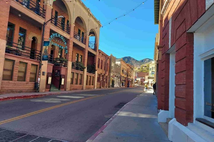 2 Hr Private Jeep Tour Old Bisbee Open Pits Lowell - Local Guide