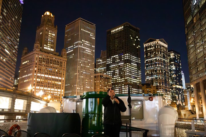 Chicago River Ghost & Dark History Night Cruise