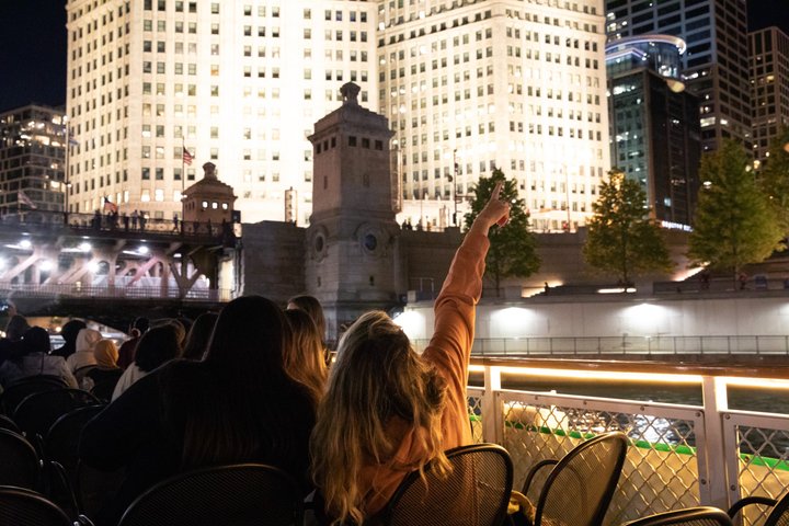 Chicago River Ghost & Dark History Night Cruise