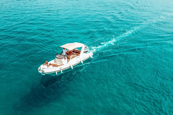 Šibenik Riviera boat tour: Zlarin + Prvić + Tijat