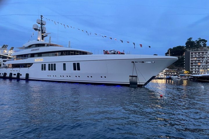 Private boat rental between Nice and Monaco