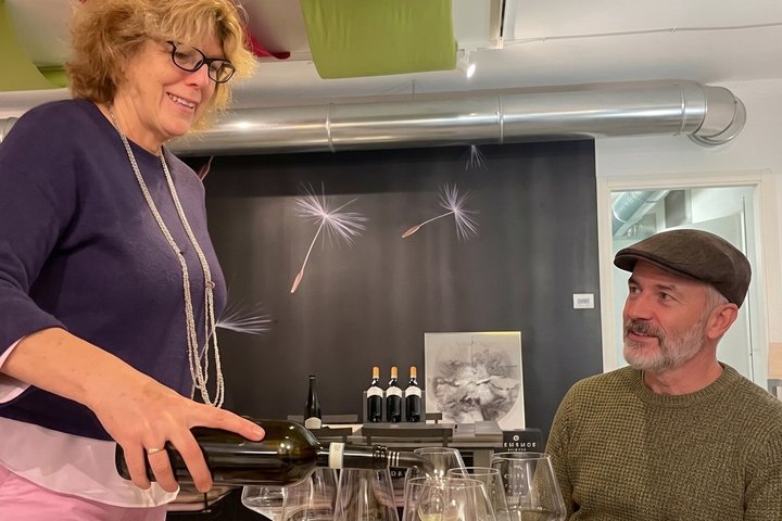 Truffle Hunting and Cheese, Truffle & Wine Tasting near Alba