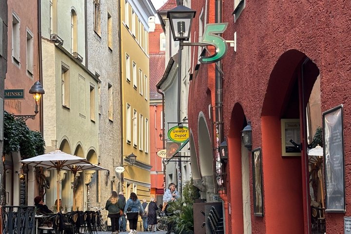 Regensburg Tour. Stories, Sights and Jewish Heritage