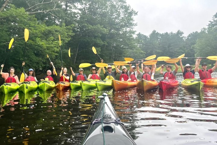 Harbor and Lighthouse Kayak Tour With Lobster Roll